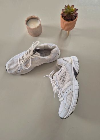Baskets blanches Go Sport pointure 38