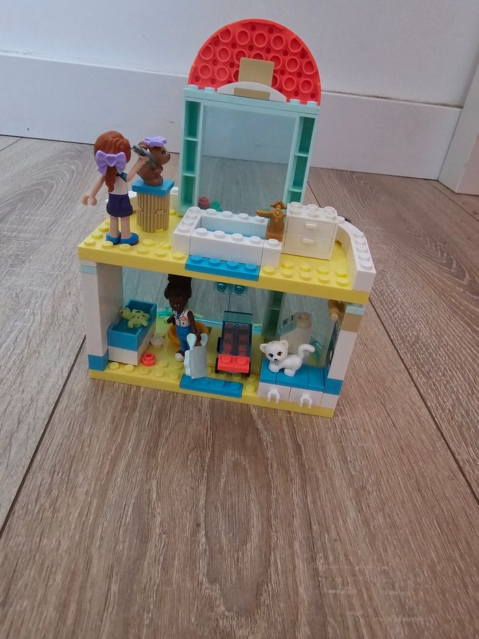 Lego friends la clinique vétérinaire - photo numéro 2