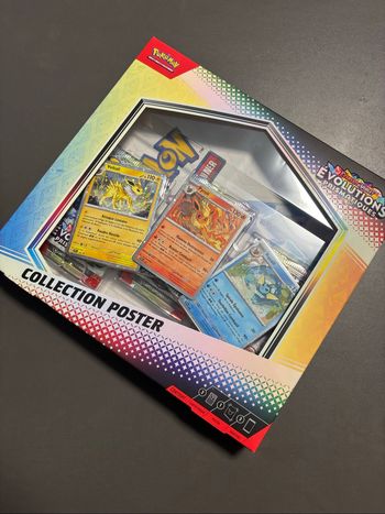 Coffret Poster Pokémon Évolutions prismatiques