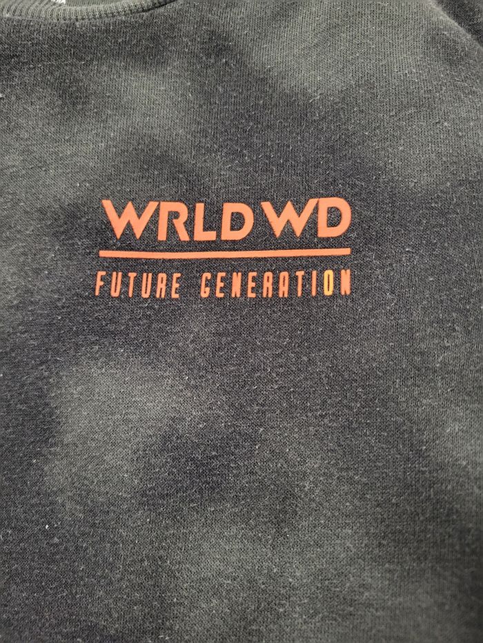 Sweat 7/8 ans - photo numéro 3