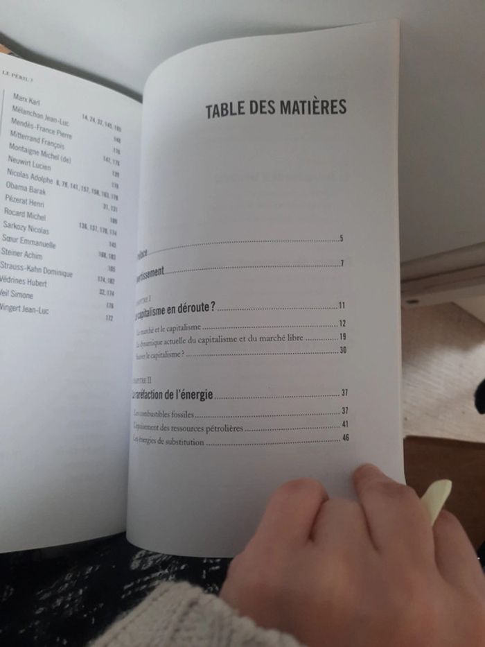 Demain. Le péril ? P m - photo numéro 6