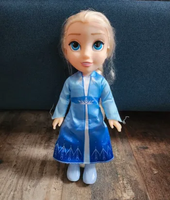 Poupée reine des neiges