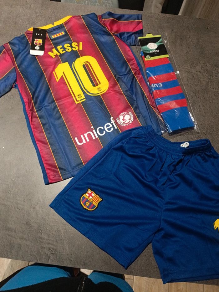 Tenue football Léo Messi FC Barcelone t.24