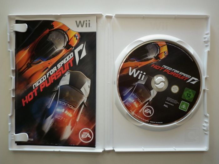 Need for speed hot pursuit Jeu Vidéo Nintendo Wii - photo numéro 3