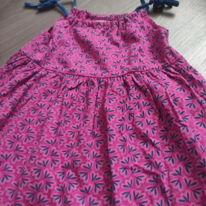 Robe d été du pareil au même taille 3 ans en très bon état - photo numéro 2
