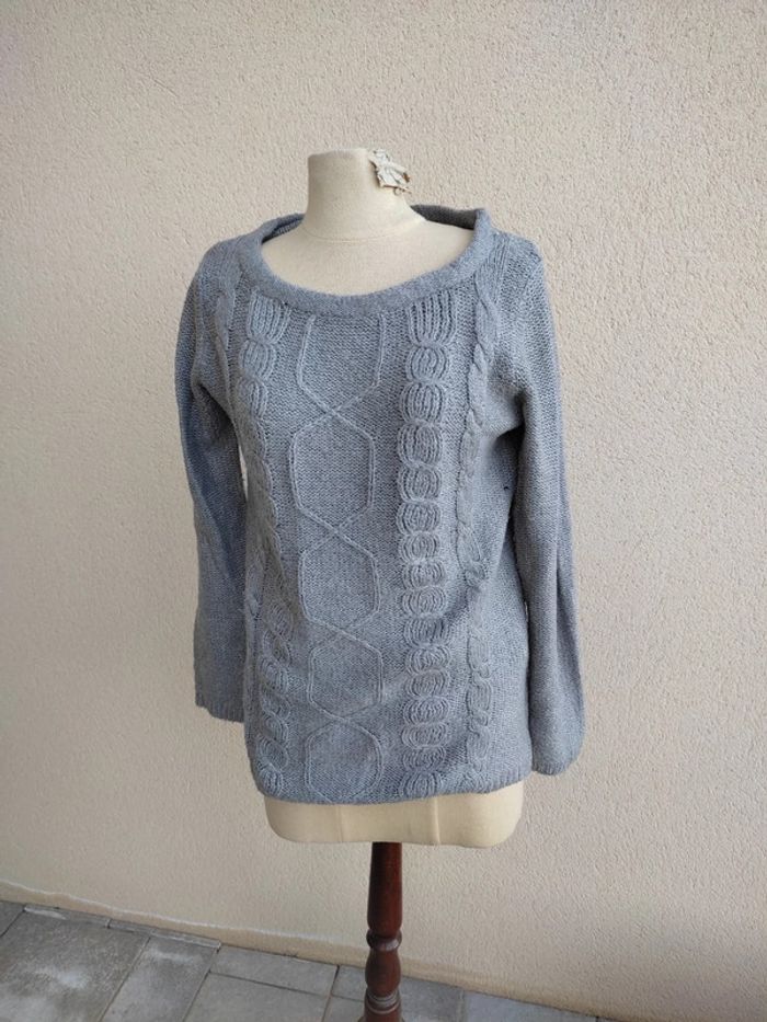 Pull gris