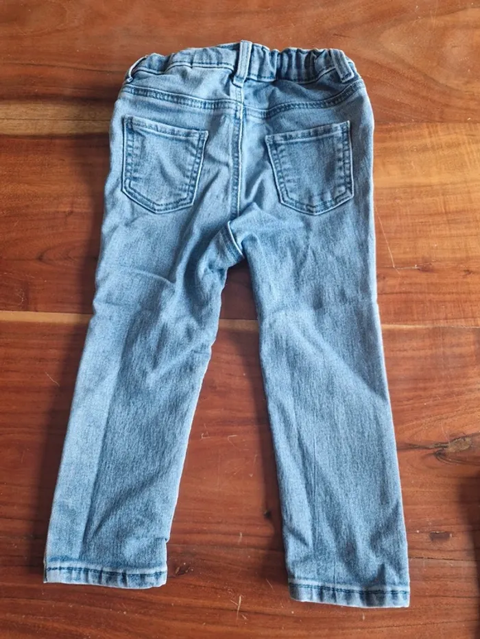 Jeans H&M 12-18mois - photo numéro 2