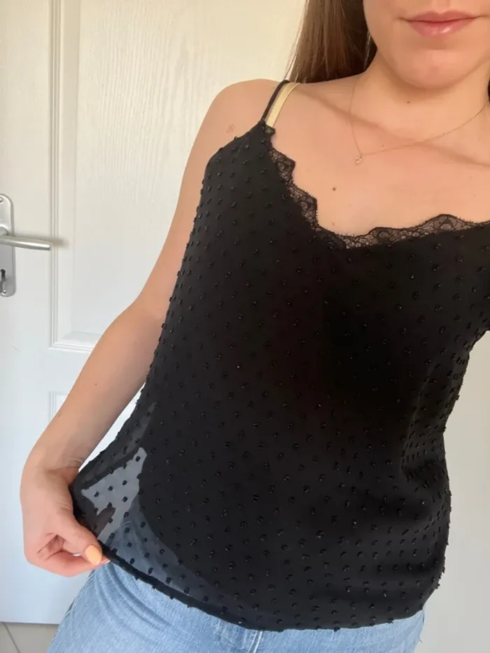 Débardeur noir avec dos à motifs - photo numéro 2