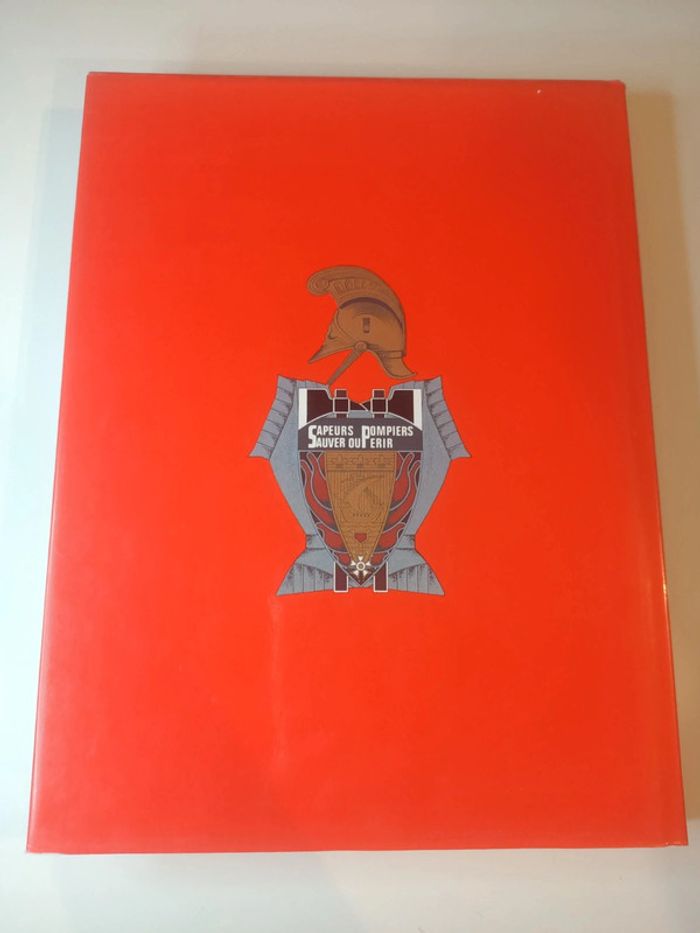Livre sapeurs pompiers  de Paris des origines à nos jours (éditions AEI / Philippe Cart-tanneur) - photo numéro 2