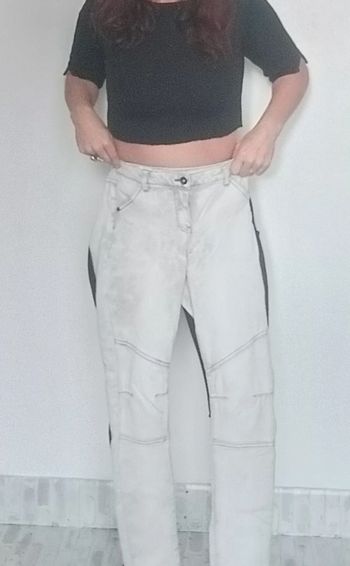 Pantalon skinny / slim blanc délavé taille 36