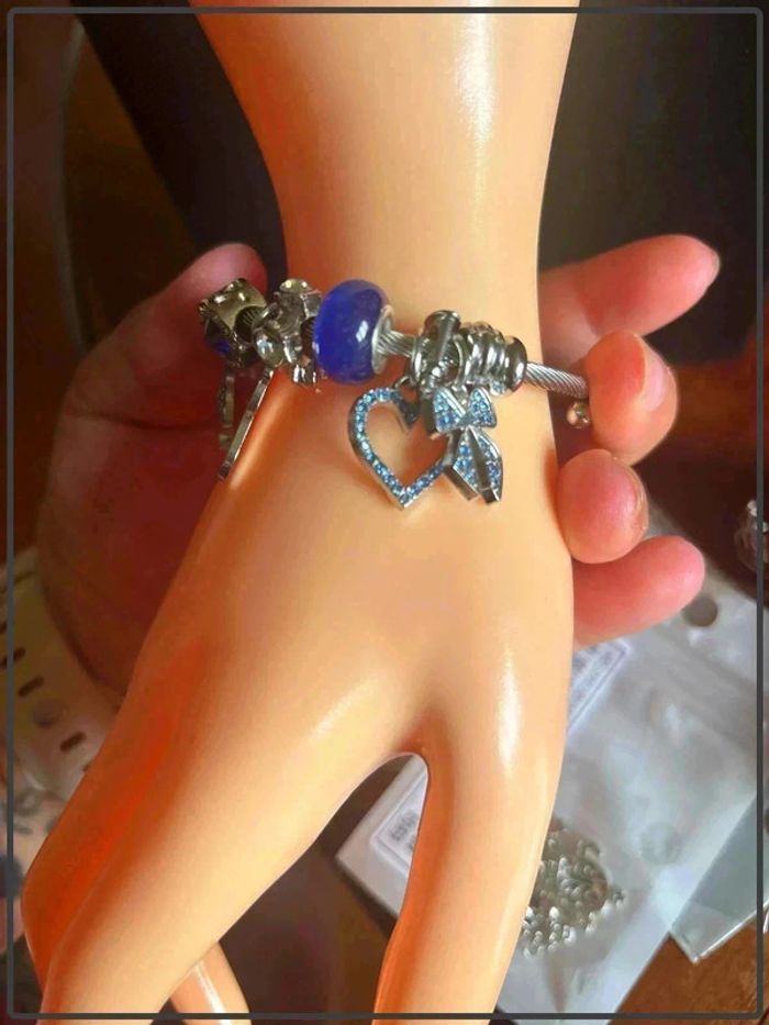 Magnifique bracelet à breloques Disney stitch - photo numéro 3