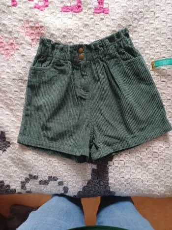 Short en velours taille élastique