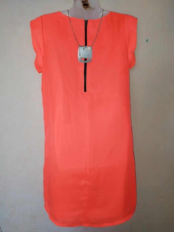 Robe class manches courtes - photo numéro 5