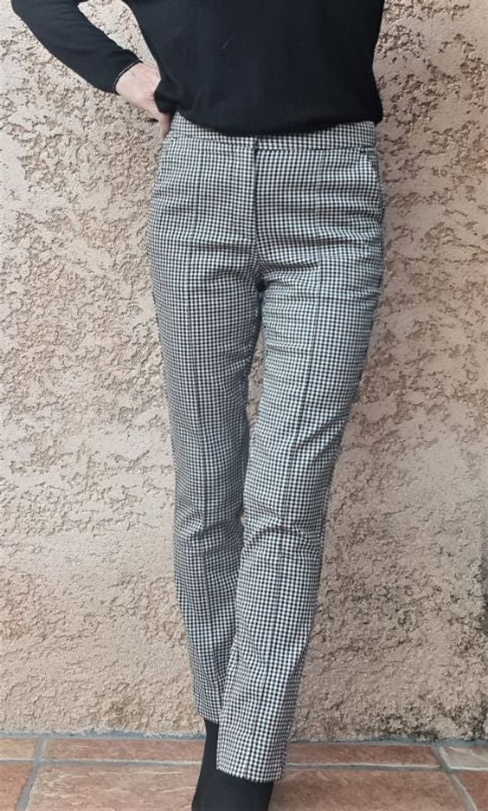 📌 Pantalon Imprimé Pied de Poule Mango