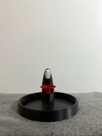 Porte bijoux Kaonashi