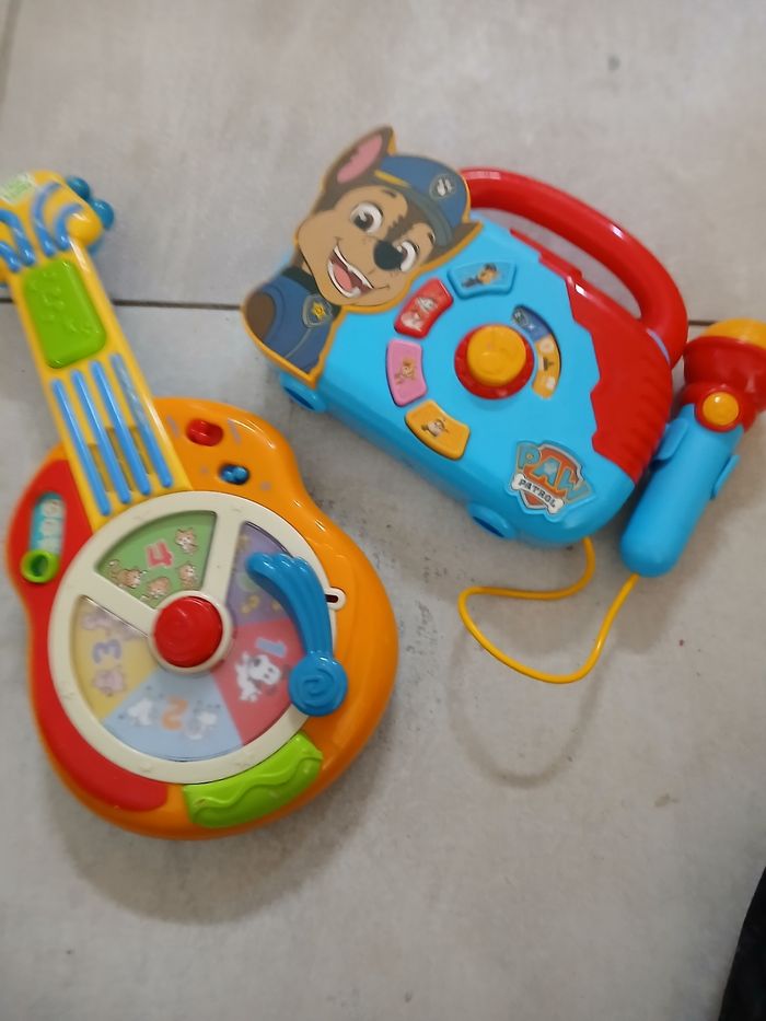 Guitare + radio pat patrouille - photo numéro 2