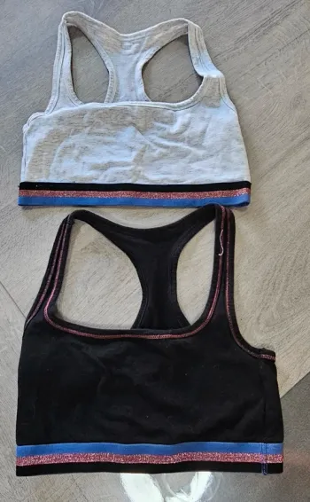 Lot de 2 brassières Tex XS soit 12 ans