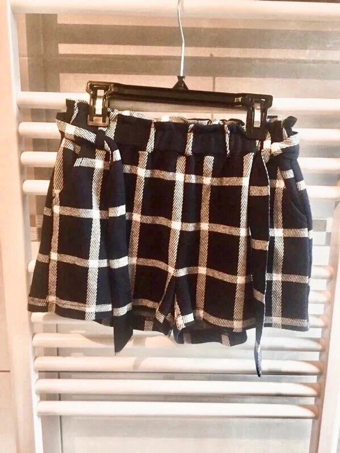Short hiver Gemo à taille élastique 12 ans neuf à 7 euros