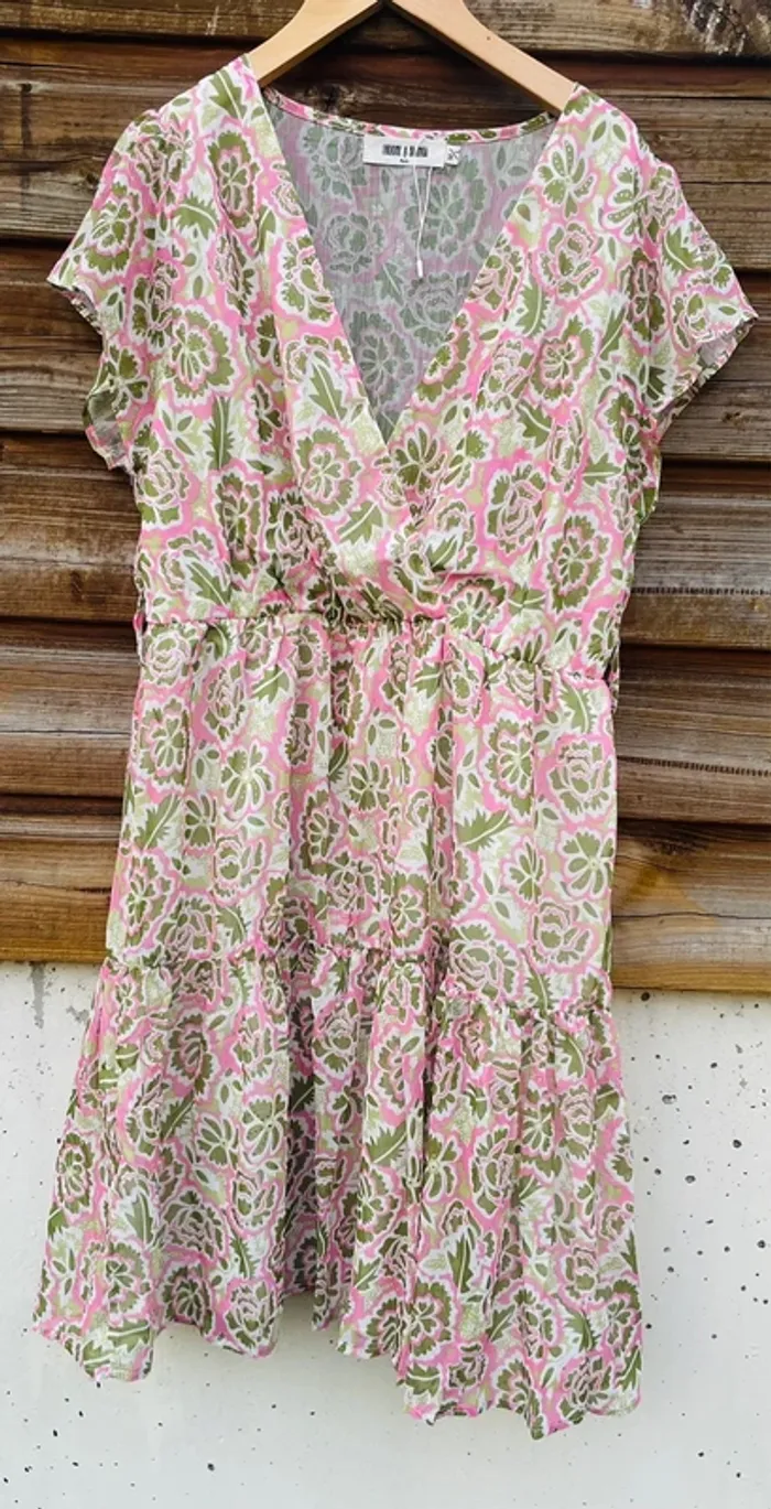 Magnifique robe fleurie couleur pastel ikone &bianka - photo numéro 3