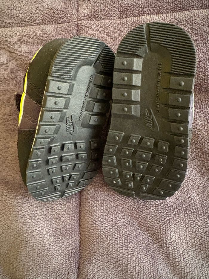 Chaussure Nike bébé - photo numéro 4