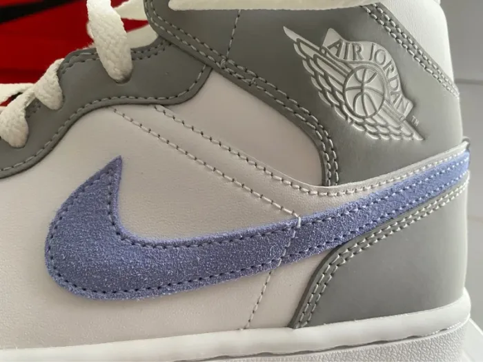 Jordan 1 mid wmns wolf grey - photo numéro 11