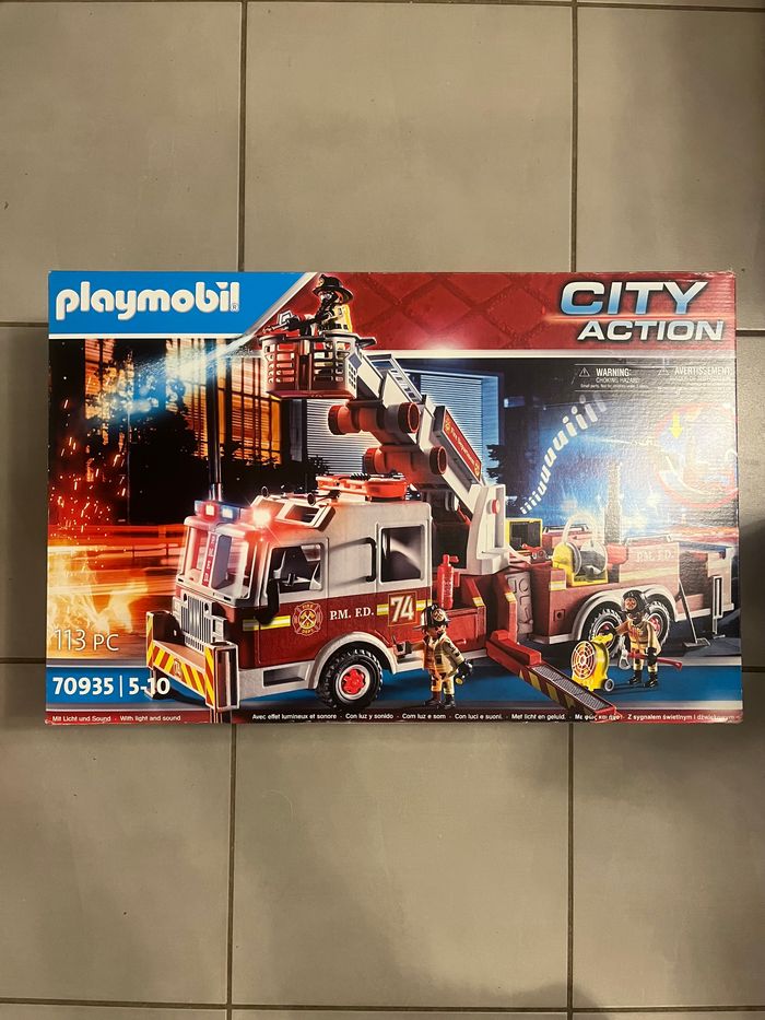 Playmobil camion de pompiers 70935