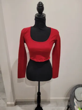 Top court Shein, taille S. Neuf
