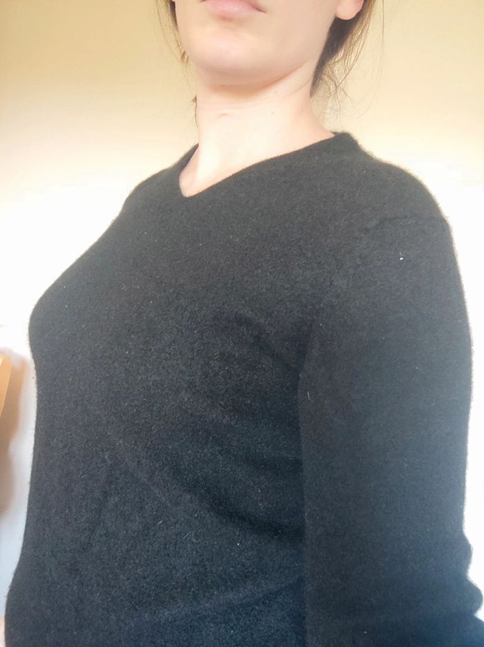 Pull col V en cachemire