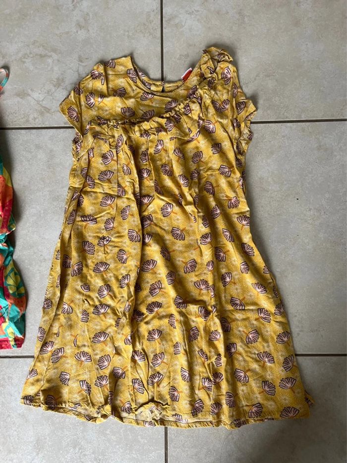 Lot de vêtement été 10 ans ( robe et Combishort € - photo numéro 4