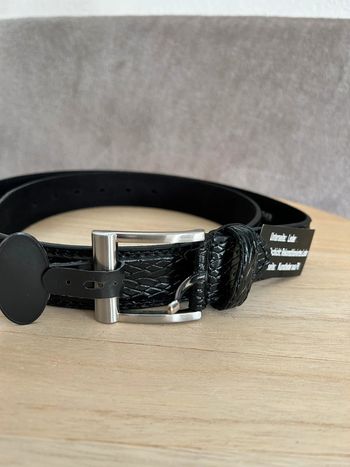 Ceinture en cuir noir taille 95 cm