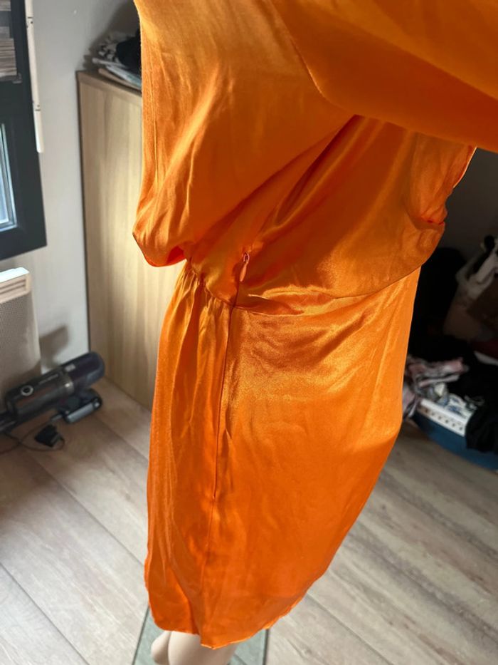 RObe orange - photo numéro 3