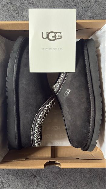 UGG Tasman