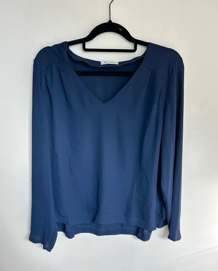 Jolie blouse bleu marine femme taille 48