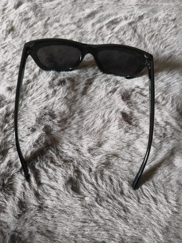 Lunettes de soleil Diffusion - photo numéro 7
