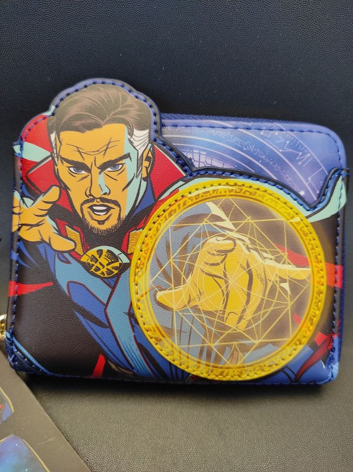 Porte monnaie loungefly marve l studio docteur strange  neuf - photo numéro 2