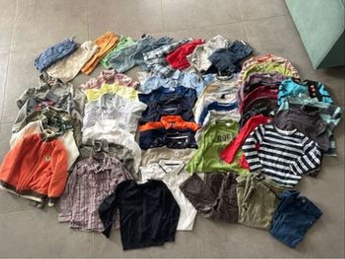 Lot vêtement taille 4 ans 58 pièces