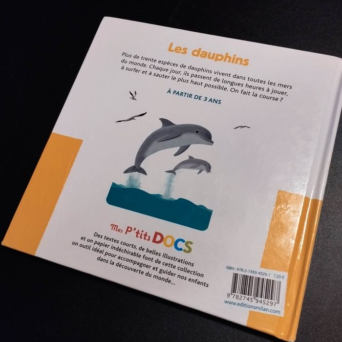 Livre enfant mes p'tits docs les dauphins - photo numéro 2
