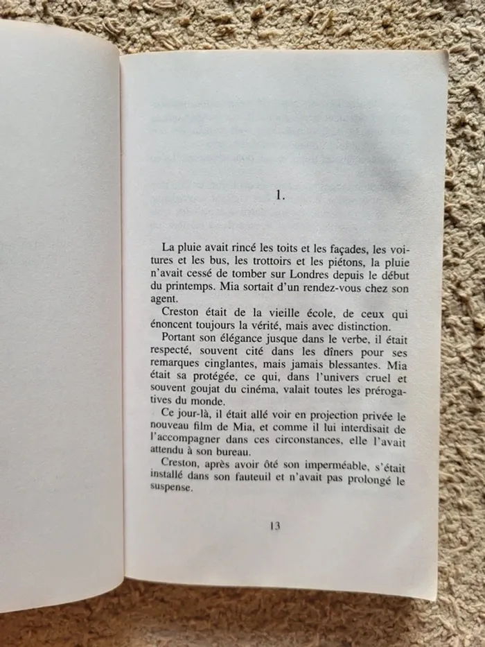 Livre "Elle & lui" de Marc Levy - Comédie romantique - photo numéro 5