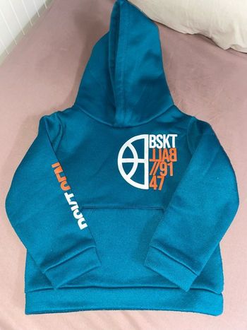 Pull à capuche