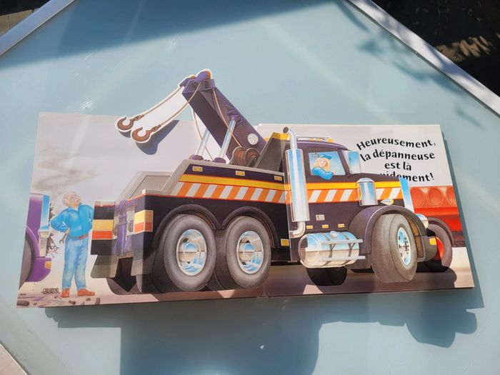 Superbe livre Pop-up Vrrroum! Mango jeunesse, À chaque page, un camion surgit! 62 - photo numéro 14