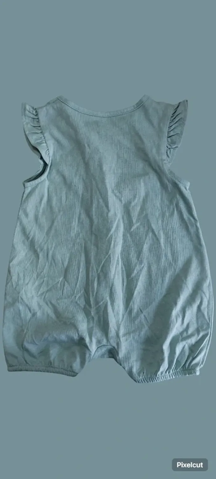 Combinaison bébé fille -T.3mois  neuve avec étiquette - photo numéro 3