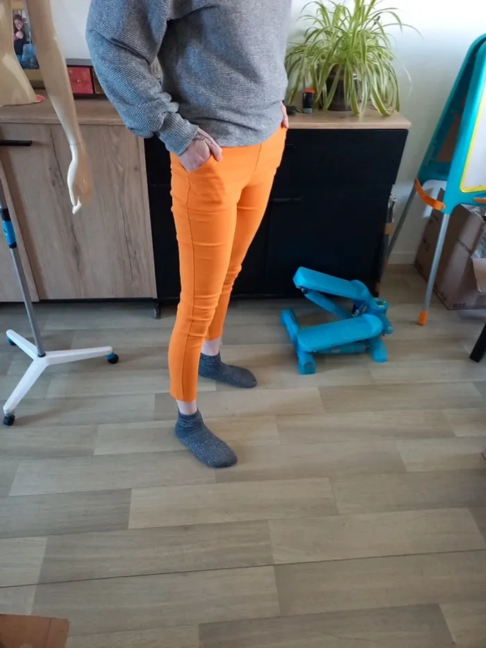 Pantalon femme T. 36/38 - photo numéro 7