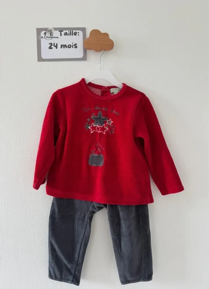 Pyjama 2 pièces - taille 24 mois 🌸