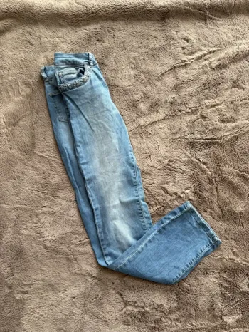 Pantalon jean bleu clair taille 36