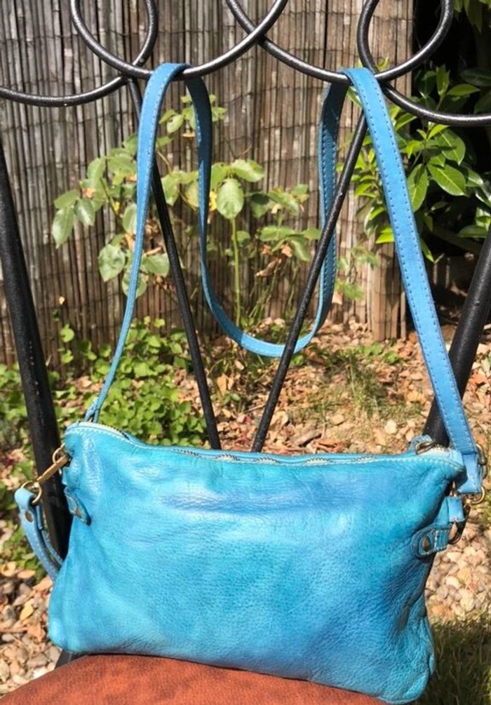 👜 Sac à main pochette bleu turquoise à bandoulière - 100% Cuir - photo numéro 9