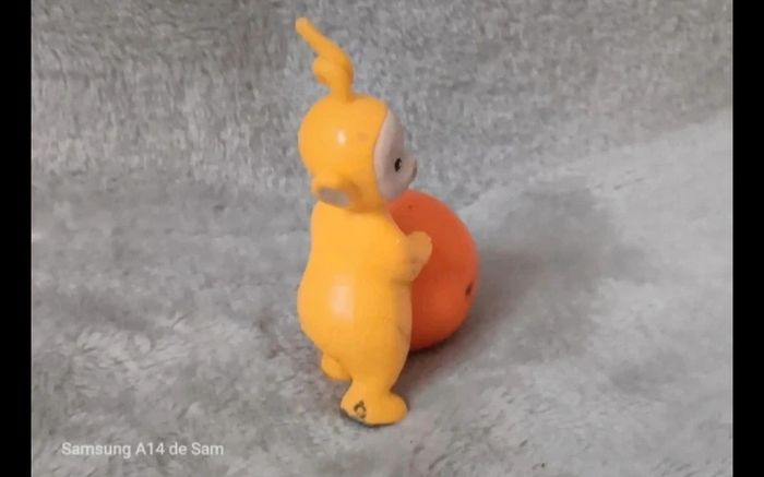Figurine bullyland 1996 de lala des teletubbies - photo numéro 2