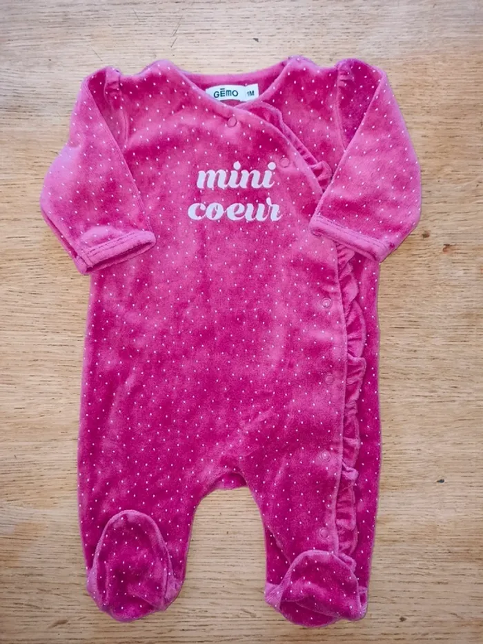 Pyjama gemo 1 mois excellent état rose fille