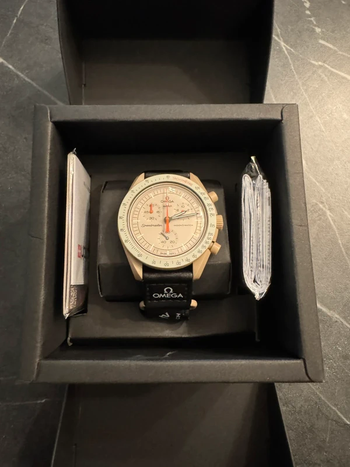 Montre Omega X Swatch