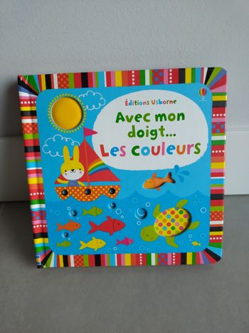 Livre à toucher "Avec mon doigt... Les couleurs"