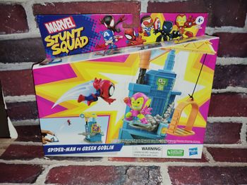 Spiderman contre le bouffon vert Marvel 